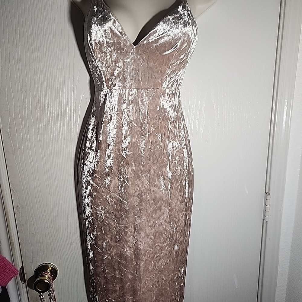 G by Guess Crushed Velvet Midi Dress in Blush Taupe